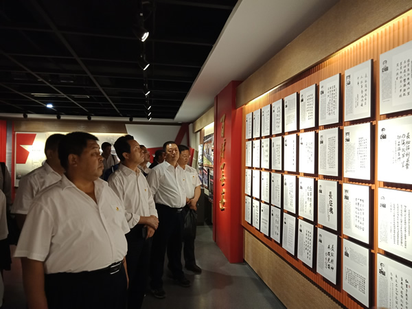 隴運集團公司黨委開展“不忘初心、牢記使命”紀(jì)念建黨98周年主題黨日活動